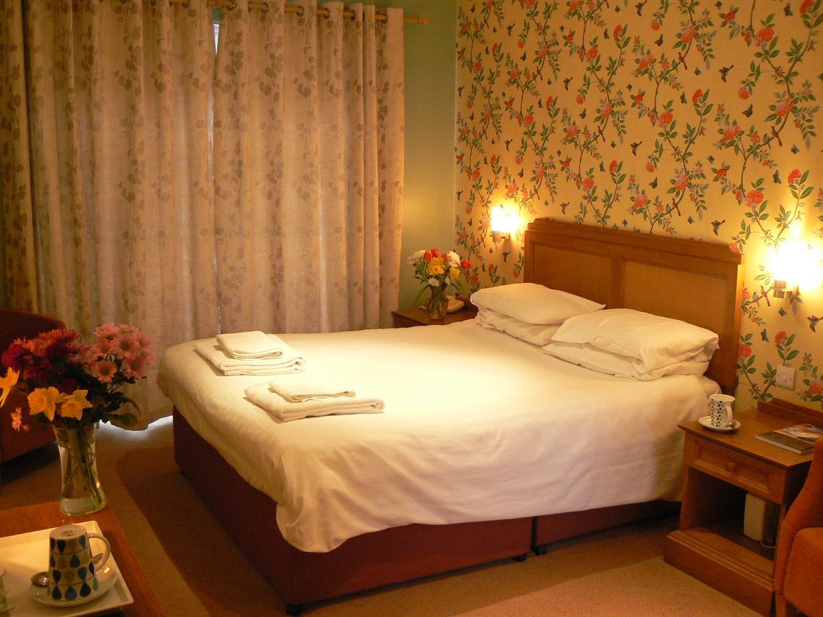 The Bell Hotel Clare Exteriör bild