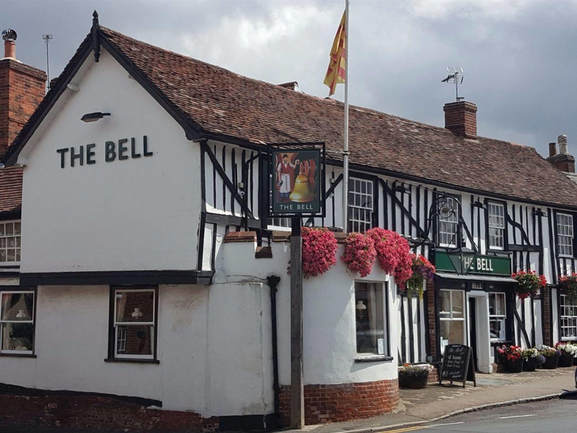 The Bell Hotel Clare Exteriör bild