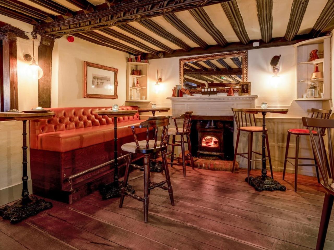The Bell Hotel Clare Exteriör bild