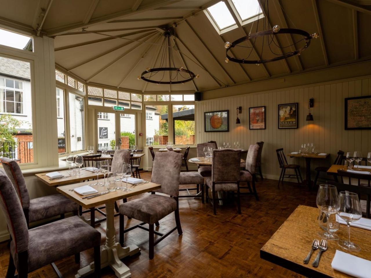 The Bell Hotel Clare Exteriör bild